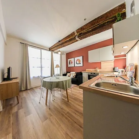 Apartament Hypercentre - T2 Dans Particulier
