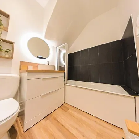Hypercentre - T2 Dans Particulier Apartament