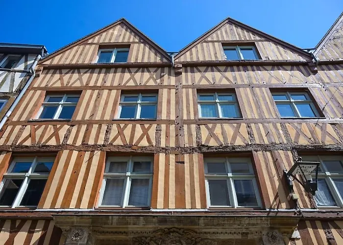 Hypercentre - T2 Dans Particulier *